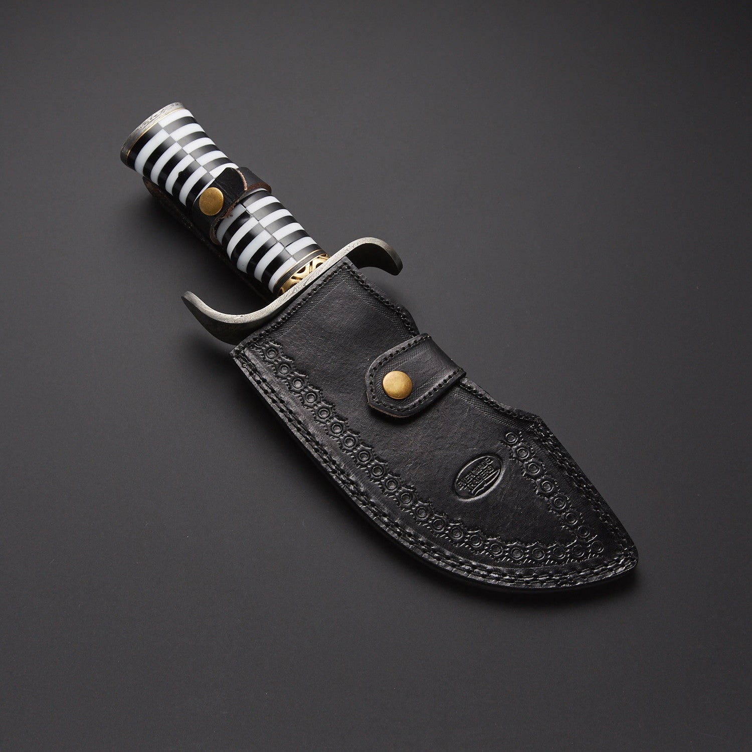 Custom Handmade Damascus Steel Tracker Knife with Striped Handle & Leather Sheath Knives Craft