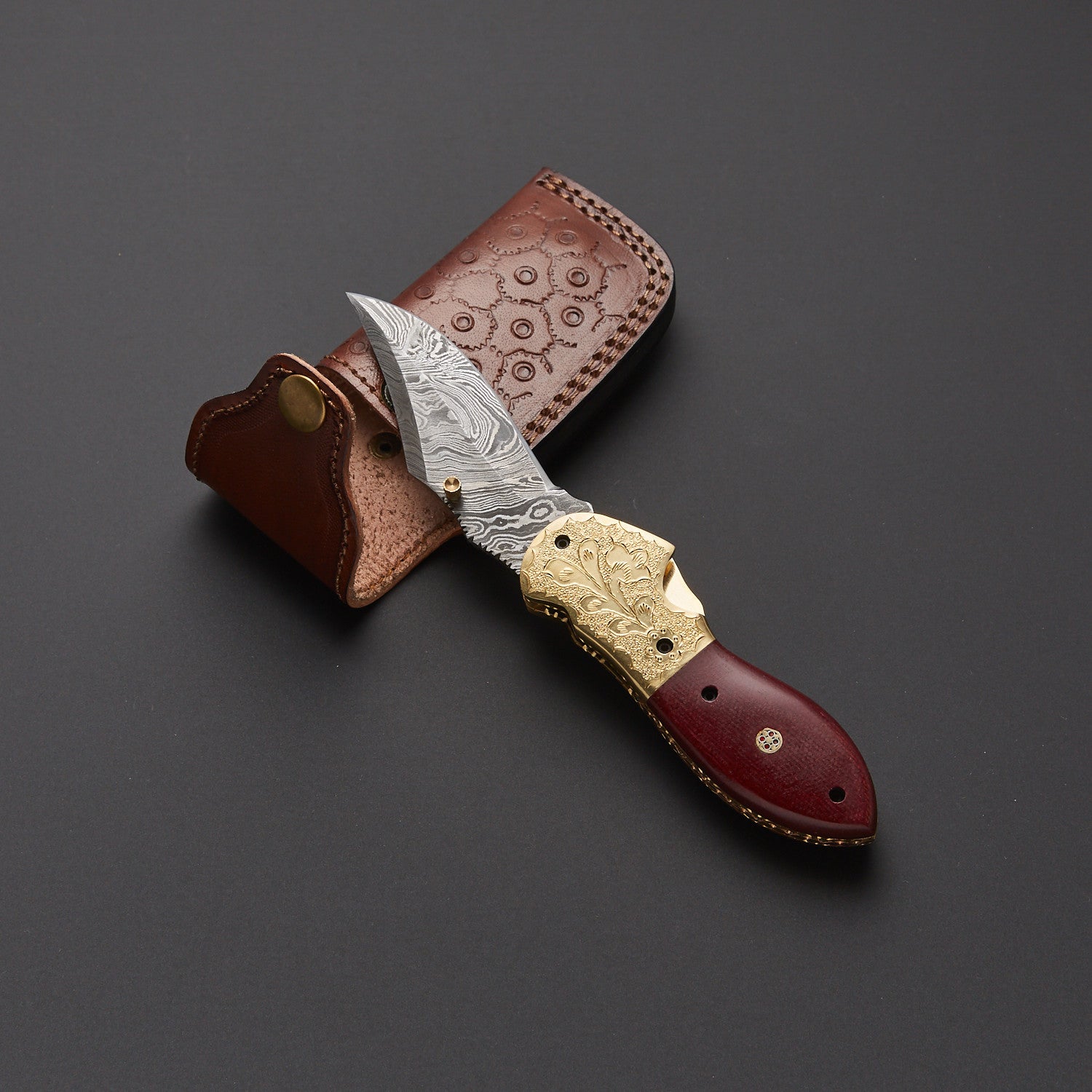 Luxury Damascus Steel Folding Knife - Gold Handle, Leather Sheath ๐ช Knives Craft