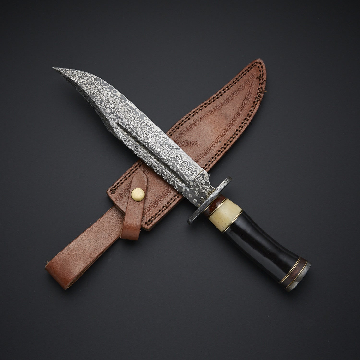 Handmade Damascus Steel Hunting Knife with Horn Handle & Leather Sheath Knives Craft