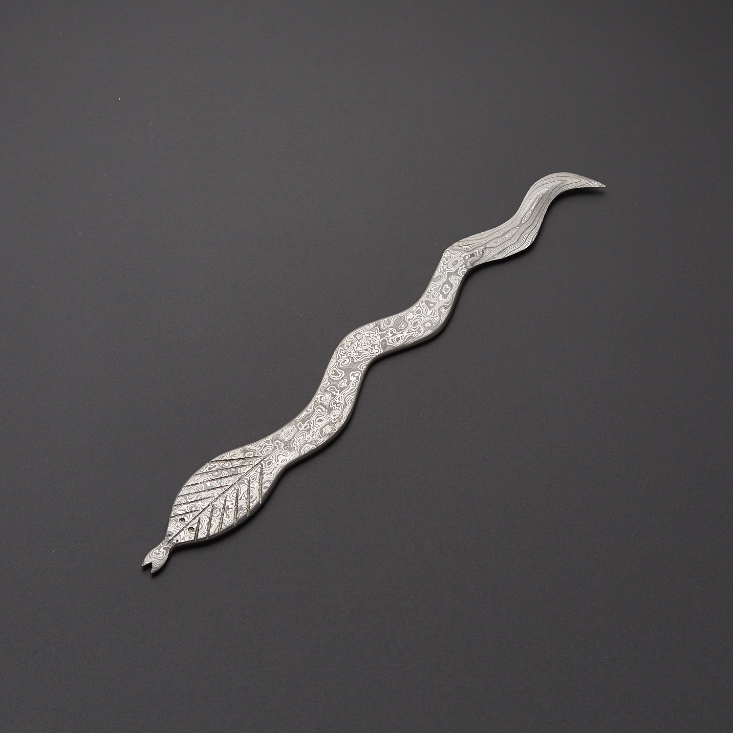 Handmade Damascus Steel Wavy Athame / Decorative Dagger Knives Craft