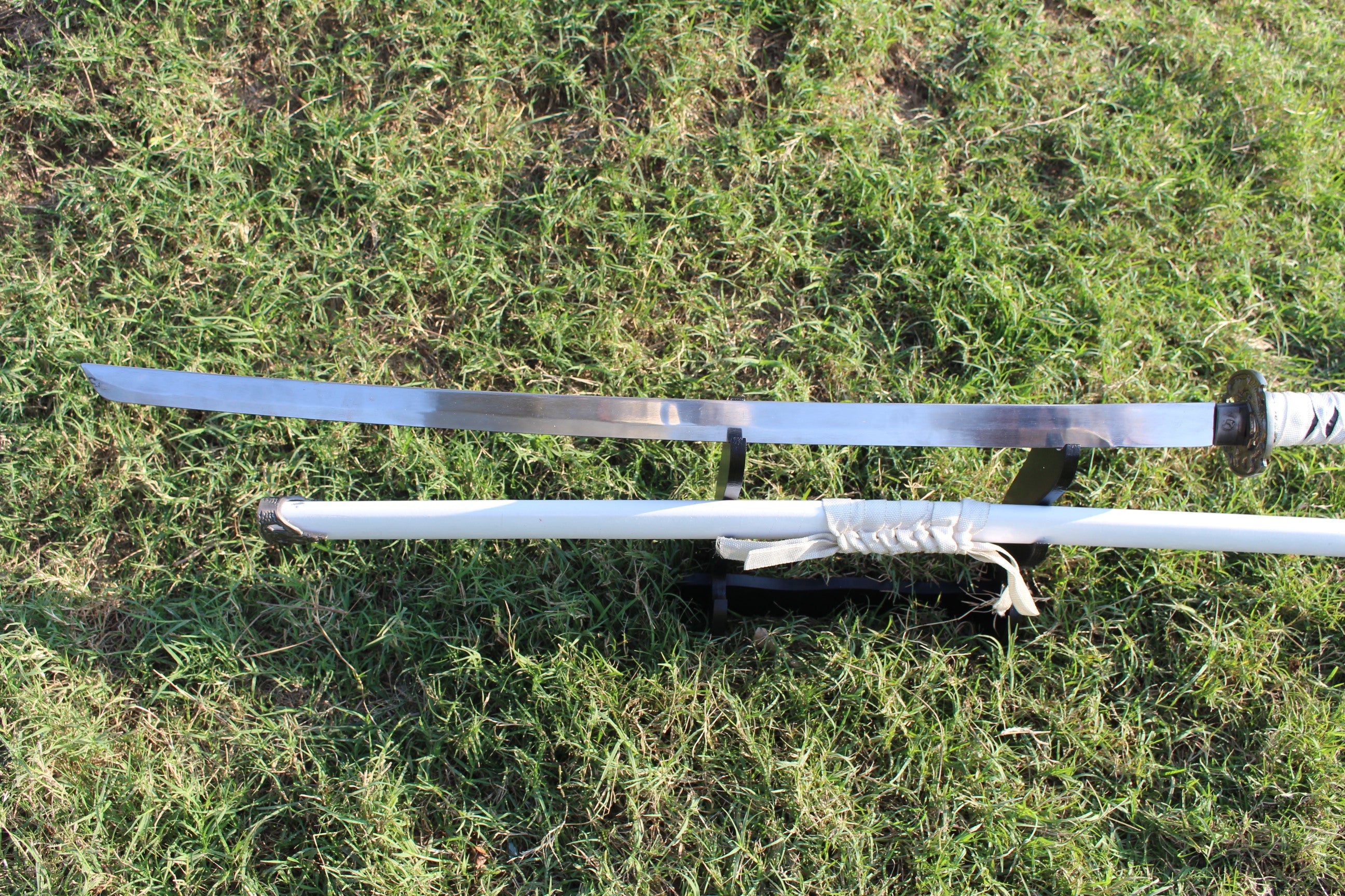 White-Wrapped 5160 Steel Katana Sword – Premium Handcrafted Blade Knives Craft