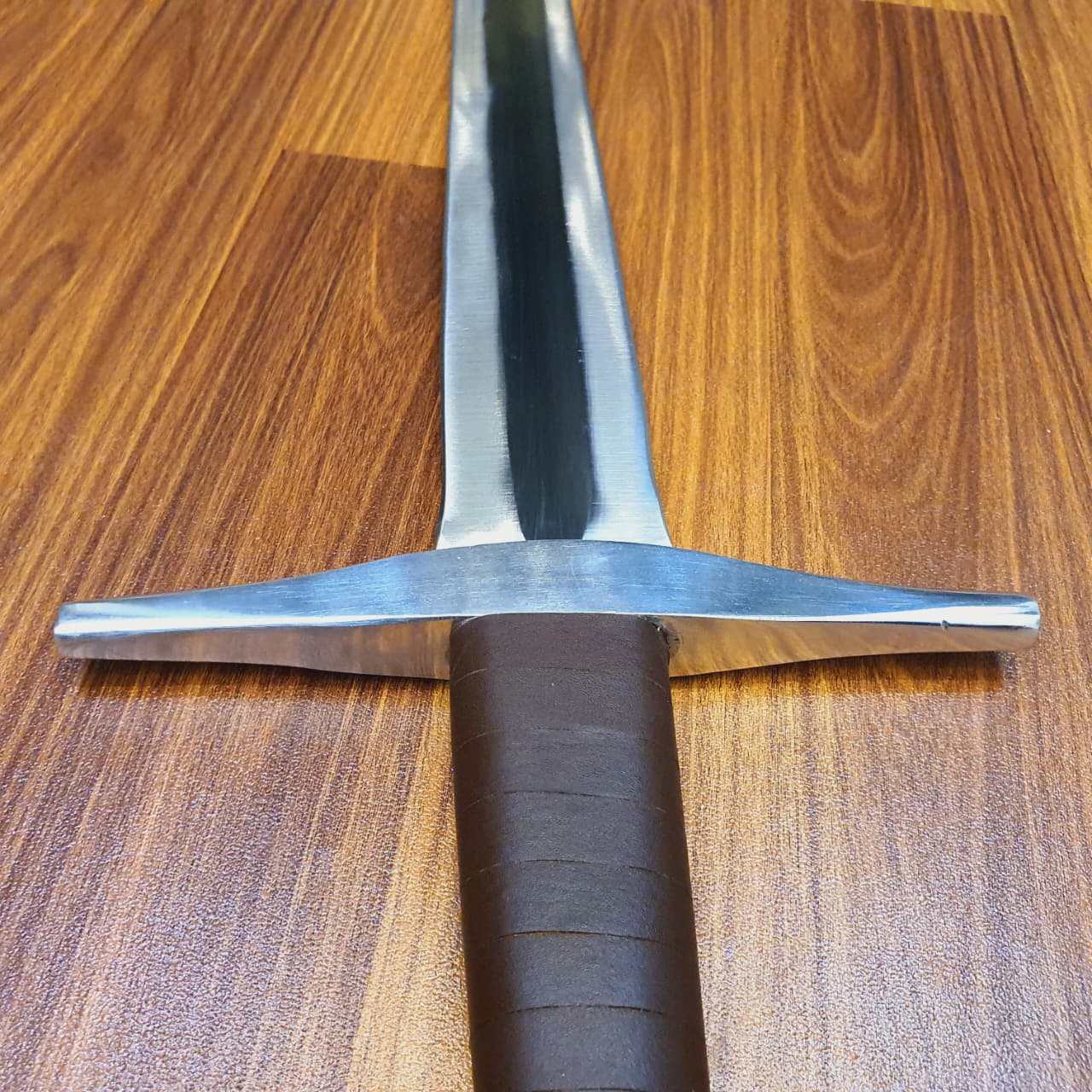 Medieval European Longsword β Hand-and-a-Half Sword Knives Craft