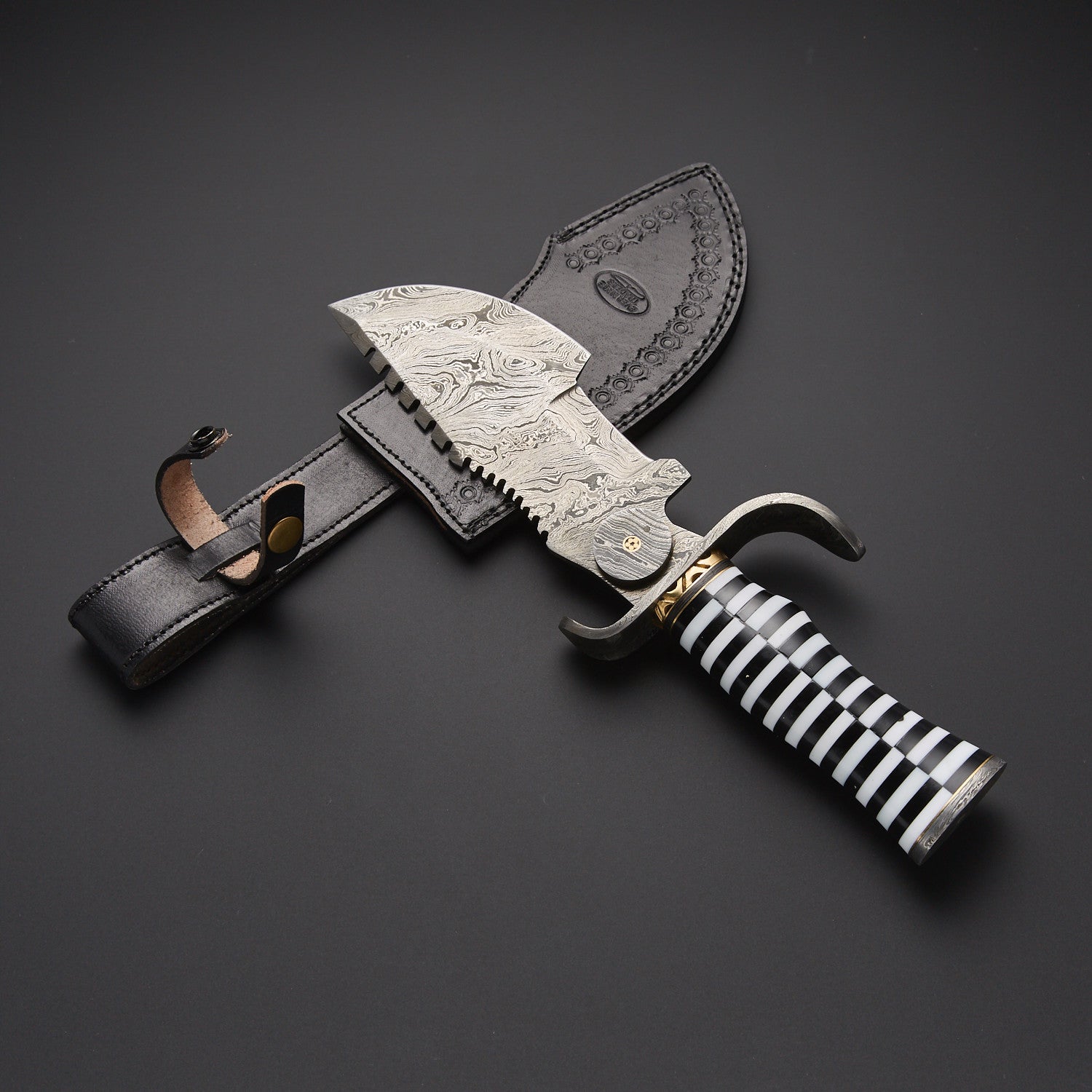 Custom Handmade Damascus Steel Tracker Knife with Striped Handle & Leather Sheath Knives Craft