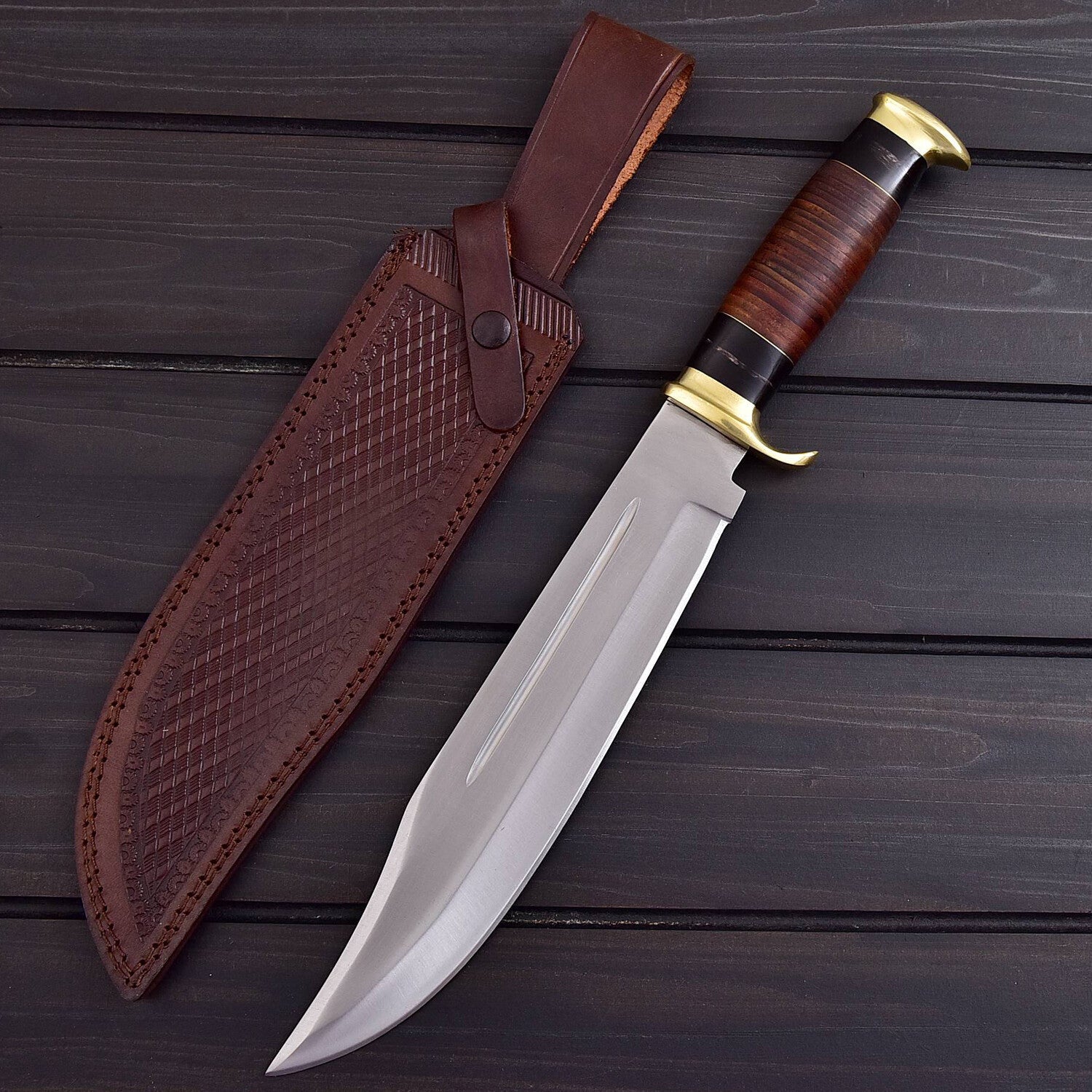 Classic Bowie Hunting Knife with Leather Sheath – Outdoor & Collectible Knives Craft