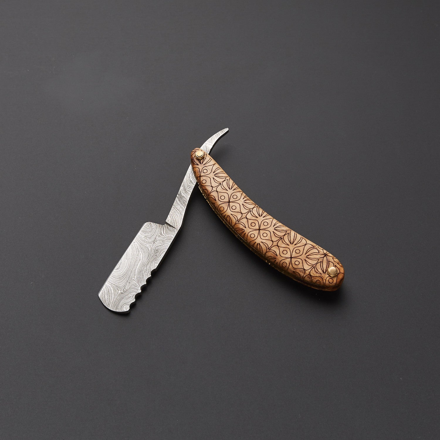 Premium Damascus Steel Razor HandCarved Wooden Handle, Leather Sheath Knives Craft