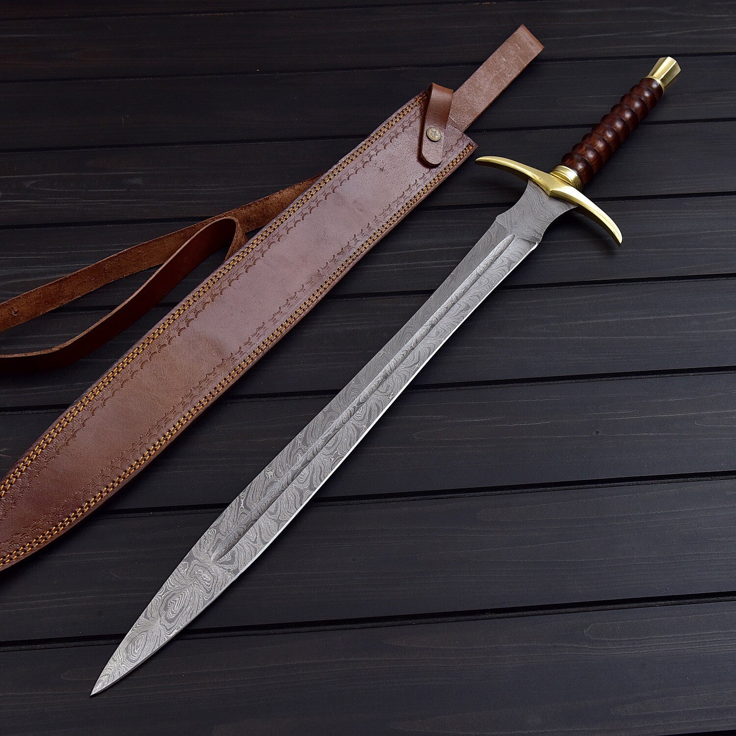 Damascus Steel Sword with Leather Sheath – Handcrafted Medieval Weapon Knives Craft