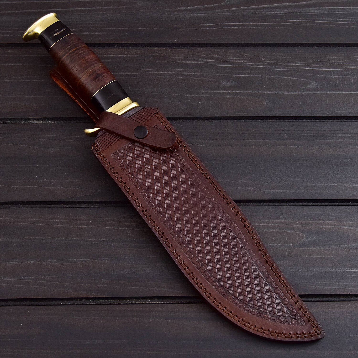 Classic Bowie Hunting Knife with Leather Sheath – Outdoor & Collectible Knives Craft