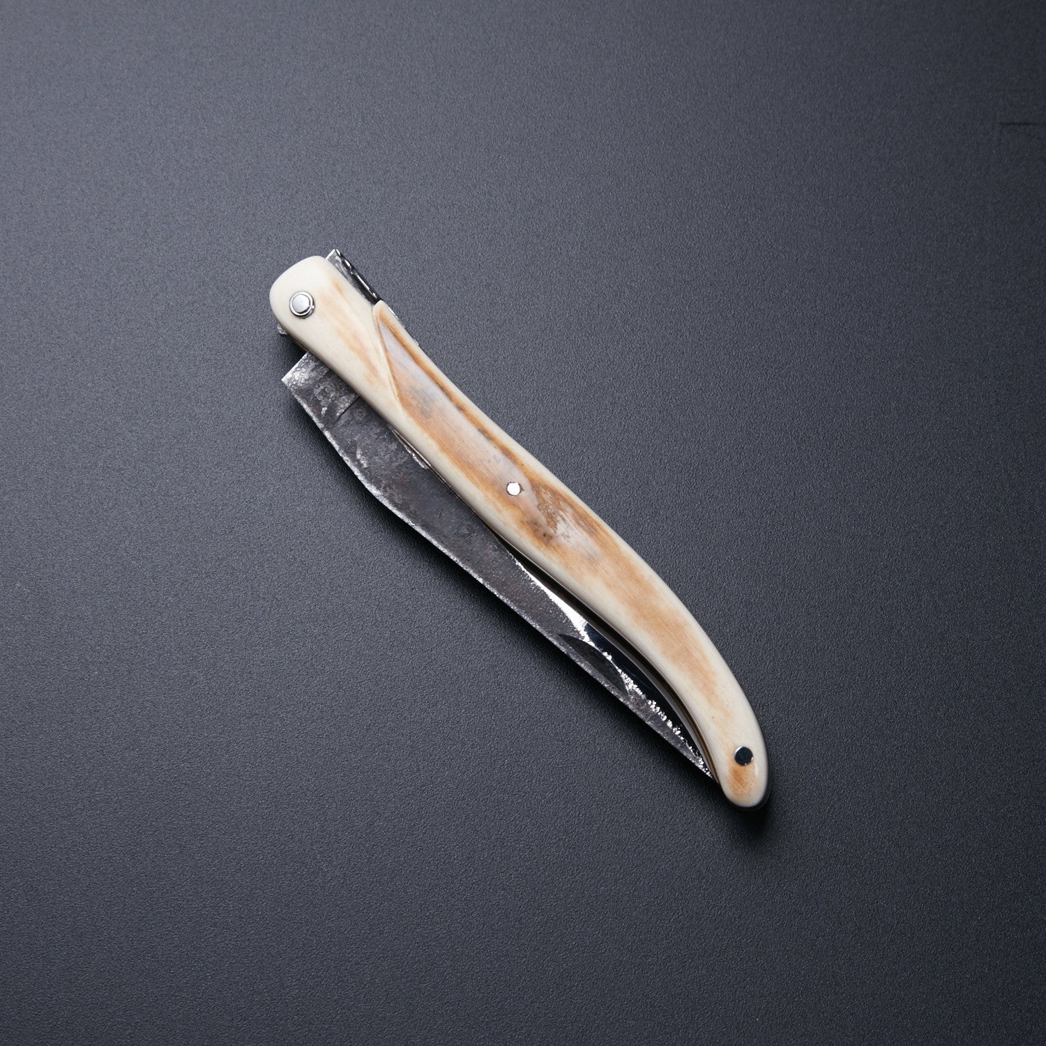 Handcrafted Damascus Folding Knife - Premium Steel Blade, Elegant Wooden Handle 🔪 Knives Craft