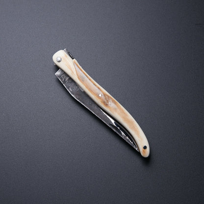 Handcrafted Damascus Folding Knife - Premium Steel Blade, Elegant Wooden Handle 🔪 Knives Craft