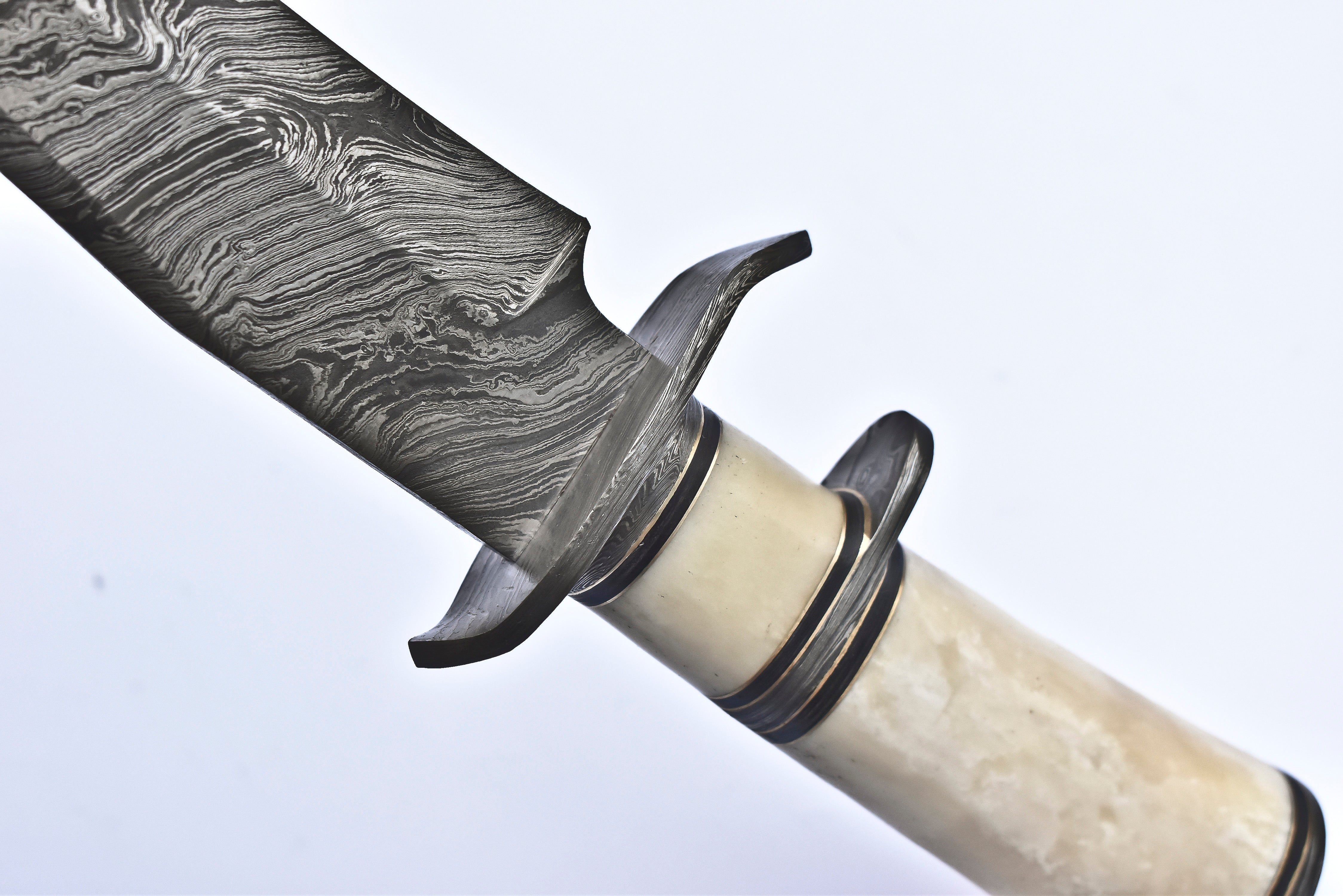 Handmade Bowie Knife – 16” Damascus Steel Twist Fire Blade Knives Craft