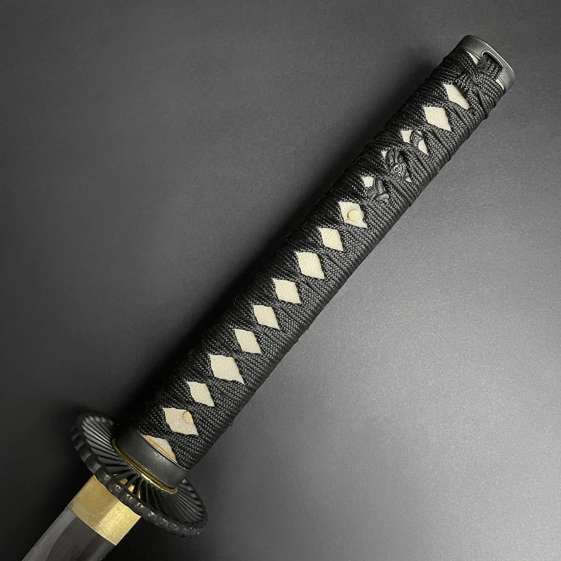 Handcrafted Samurai Katana with Black Scabbard – Exquisite Handcrafted Blade Knives Craft