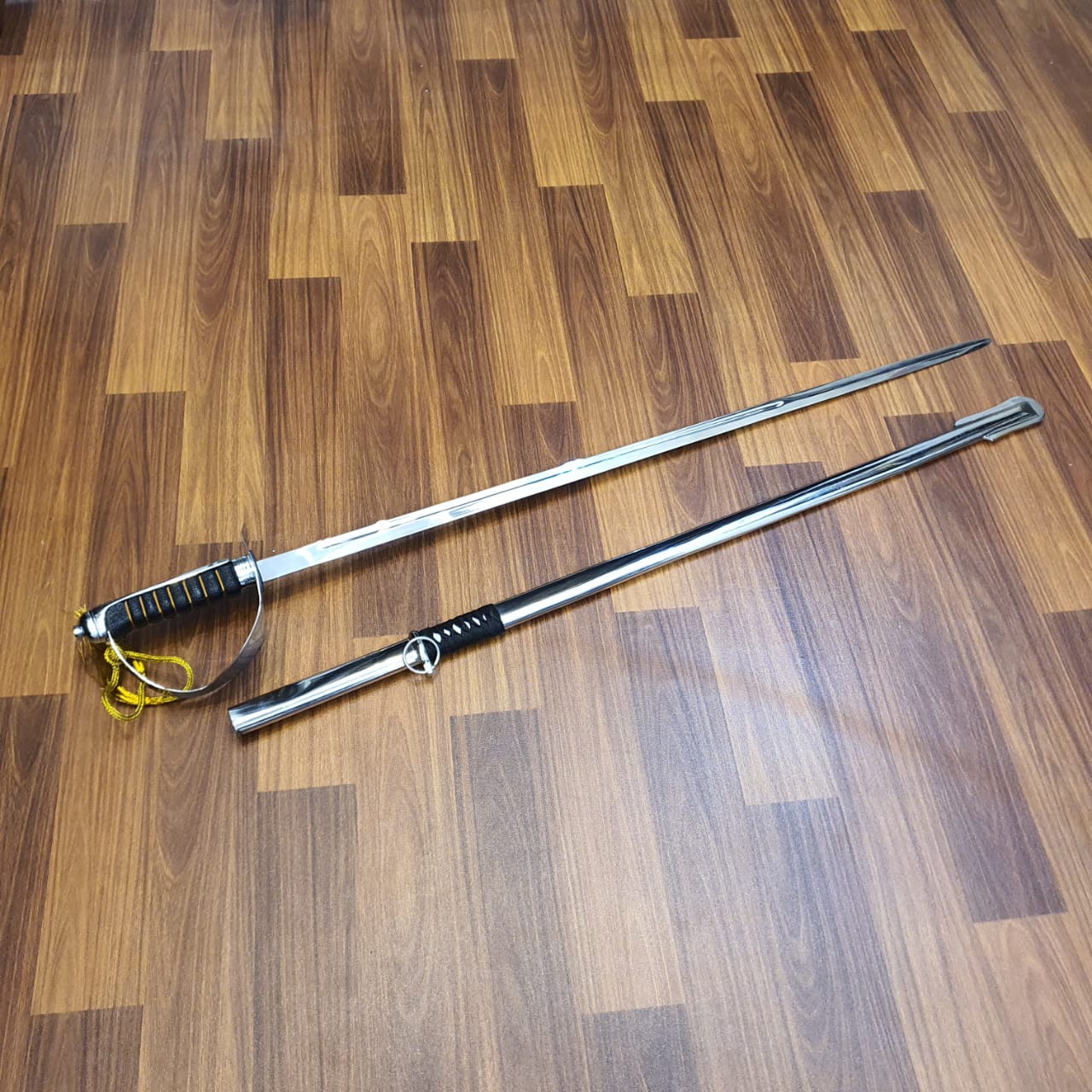 Traditional Military-Style Sabre Sword Knives Craft