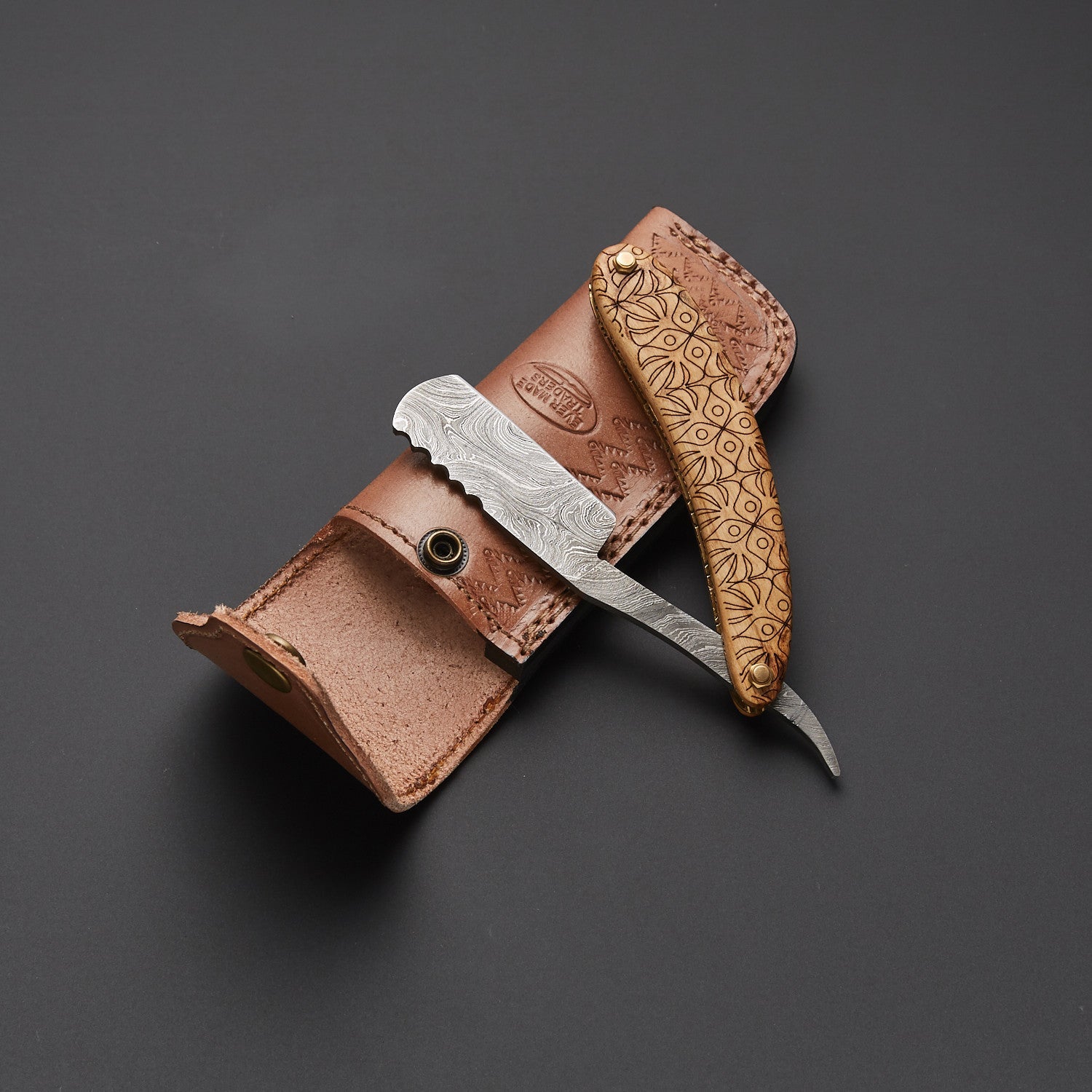Premium Damascus Steel Folding Knife Handcrafted Wooden Handle, Leather Sheath Knives Craft