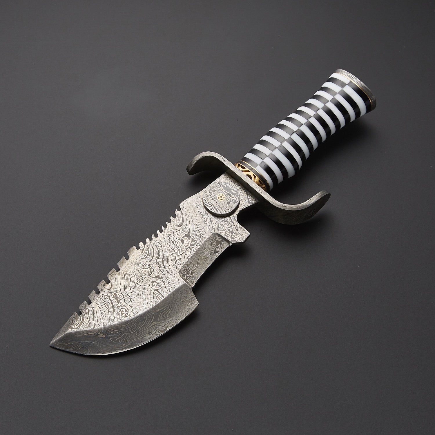 Custom Handmade Damascus Steel Tracker Knife with Striped Handle & Leather Sheath Knives Craft